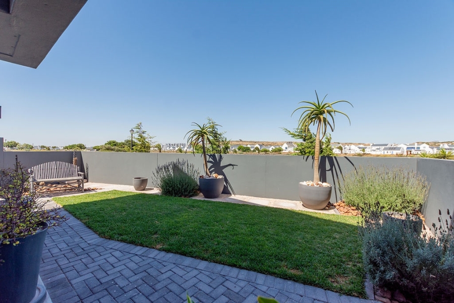 4 Bedroom Property for Sale in Calypso Beach Western Cape